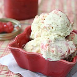 Strawberry Rhubarb Ice Cream