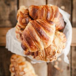 Tartine Croissants