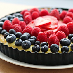 White Balsamic Custard Berry Tart