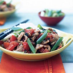 Garlic Pork with Tomato and Basil