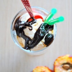 Peach and Yogurt Parfait