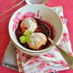 Oven Baked Summerfruit w/ ‘Cookies’