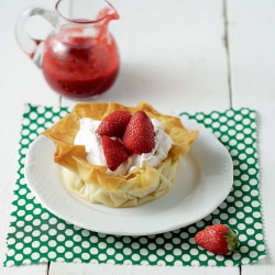 Summer Cream Tarts
