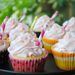 Raspberry Lemonade Cupcakes