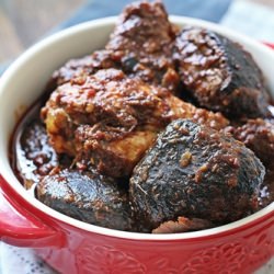 Ayam Buah Keluak
