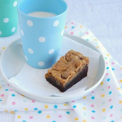 Chocolate chip brownie double-decke