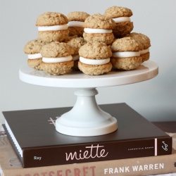 Oatmeal Creme Pies