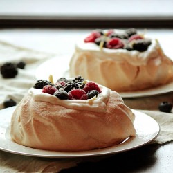 Summer Berry Pavlova