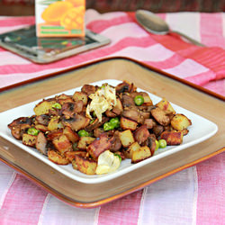 Pepper-Garlic Mushrooms & Potatoes