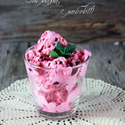 Frozen Berries Yogurt