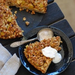 Sticky Crunchy Apple Flapjack Tart
