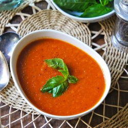 Tomato With Roasted Garlic & Basil