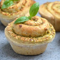Pesto/Parmesan Buns