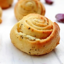 Rolls with Garlic and Herbs