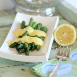Asparagus with Hollandaise Sauce
