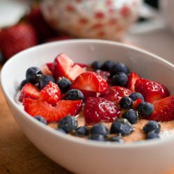 Breakfast: Yoghurt & Fruits