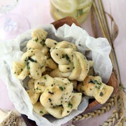 Garlic Knots