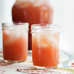 Iced Strawberry Green Tea