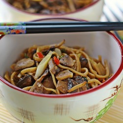 Spicy Noodles with Mushrooms