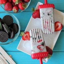 Strawberry Mint Cookies & Cream Pop