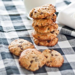 Almond & Chocolate Chip Cookies
