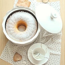 Simple Vanilla Cake
