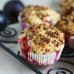 Spelt Granola Muffins with Plums