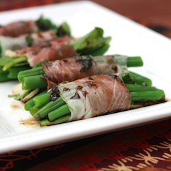 Prosciutto Salad Bundles