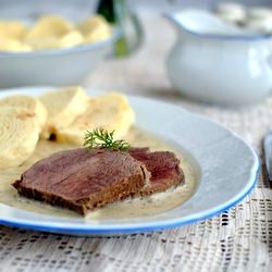 Beef in Cream Dill Sauce