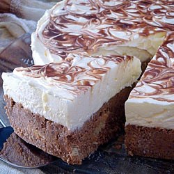 Chocolate vanilla cake