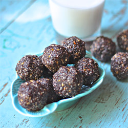 Cocoa Energy Bites