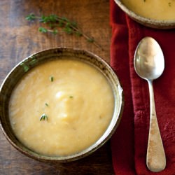 Roasted Garlic and Cheddar Bisque