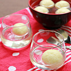 Sweet Cheese Balls