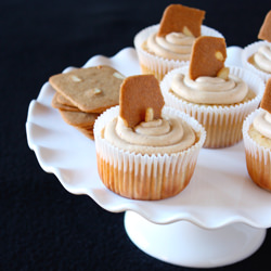 Cookie Butter Cupcakes