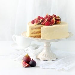 Honey Mascarpone & Almond Cake