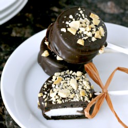 Dipped Oreo Ice Cream Pops