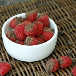 Cheesecake Stuffed Raspberries