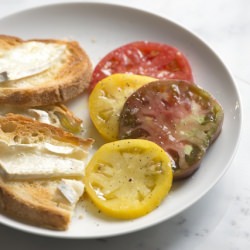 Brie and Tomato Toast