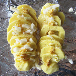 Foil-Baked Potato Slices