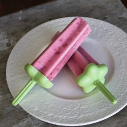 Raspberry Yogurt Popsicles