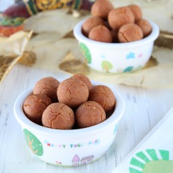 Vella Seedai (Jaggery Seedai)