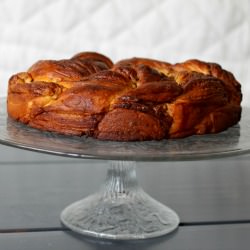 Cinnamon Swirl Bread Cake