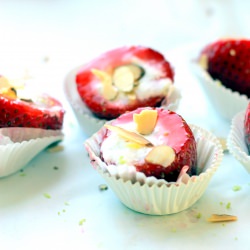 Key lime cheesecake strawberries