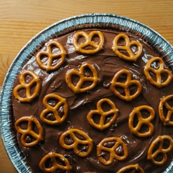 Brownie Pretzel Pie