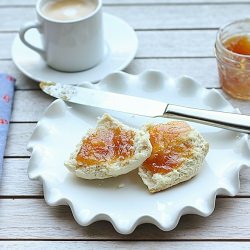 Peach Jam with Vanilla and Cinnamon