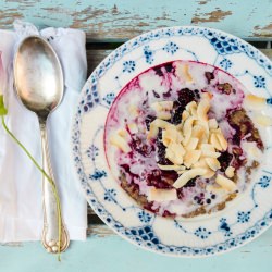 Rye Porridge w. Berry Compote