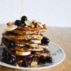 Pancakes w. Banana & Blueberries