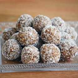 Coconut Date Energy Bites