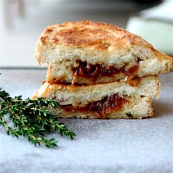 French Onion Soup Grilled Cheese