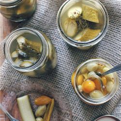 Pickled Green Tomatoes
